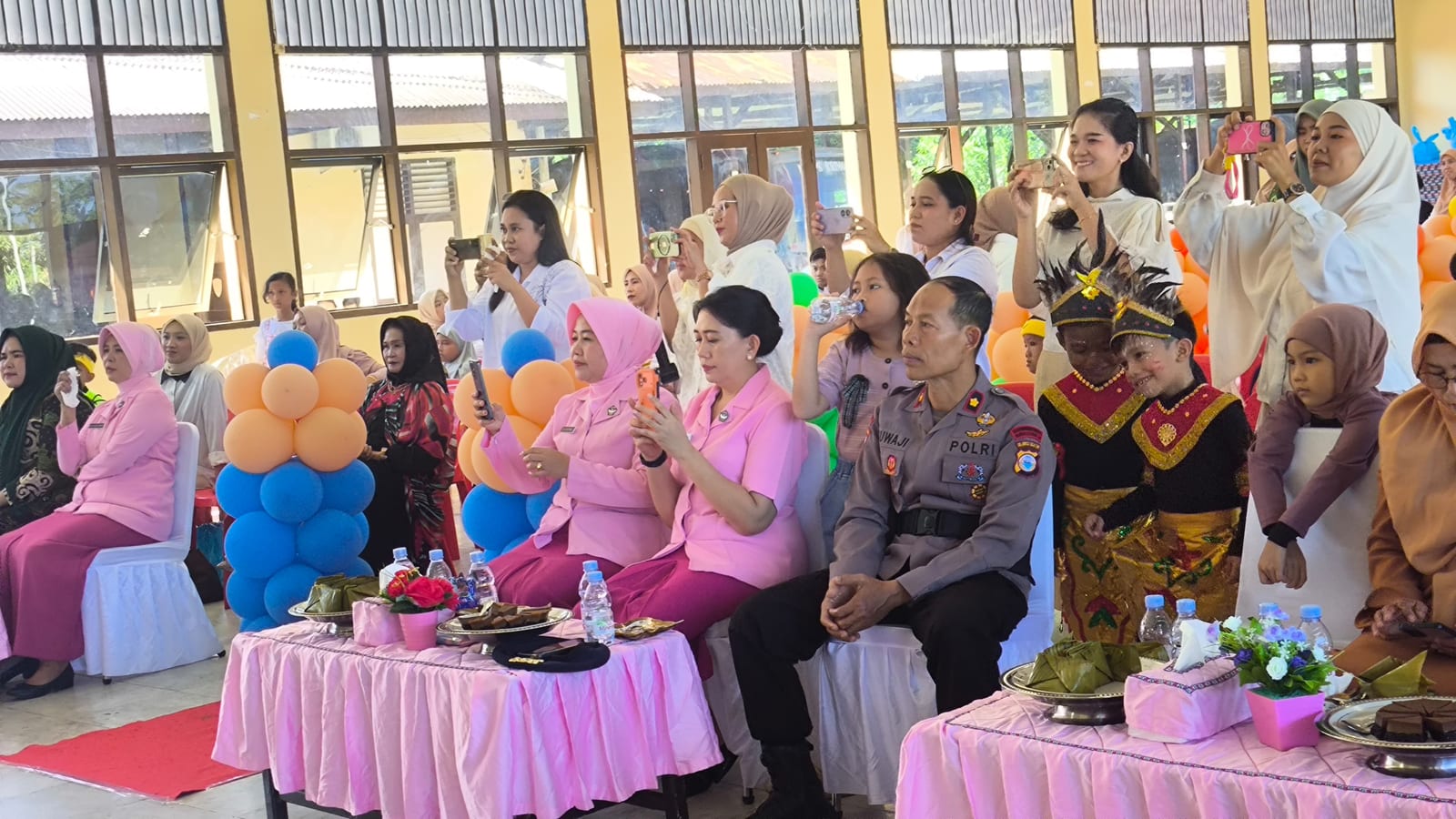 Pelepasan Siswa TK Kemala Bhayangkari 04 Brimob Berlangsung Meriah, Dihadiri Perwakilan Danyon B Pelopor