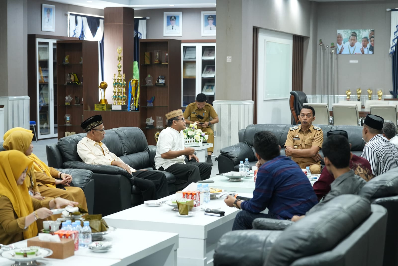 Bupati Sidrap Syaharuddin Alrif Terima Panitia Silatnas Banom DDI, Siap Jadi Pemateri Kegiatan
