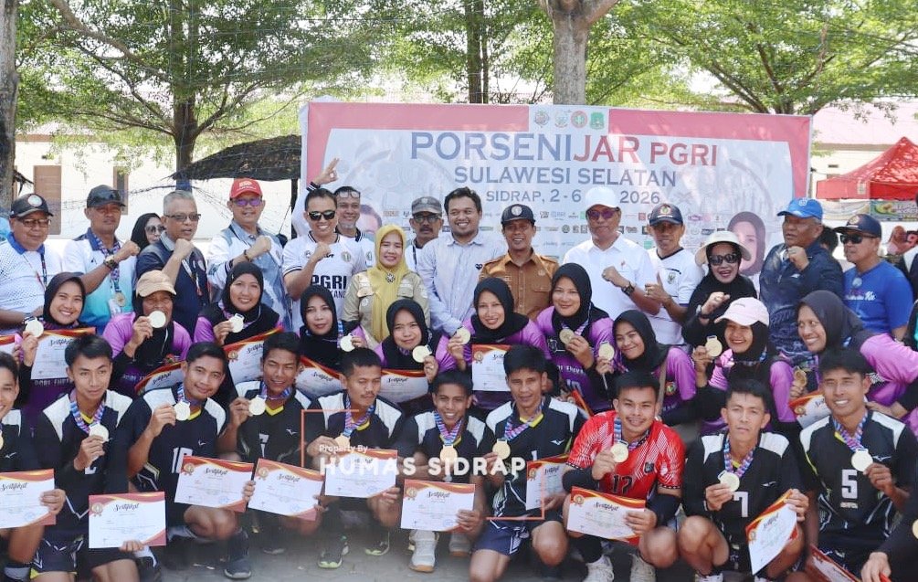 Enrekang Sapu Bersih Emas Voli Porsenijar PGRI Sulsel