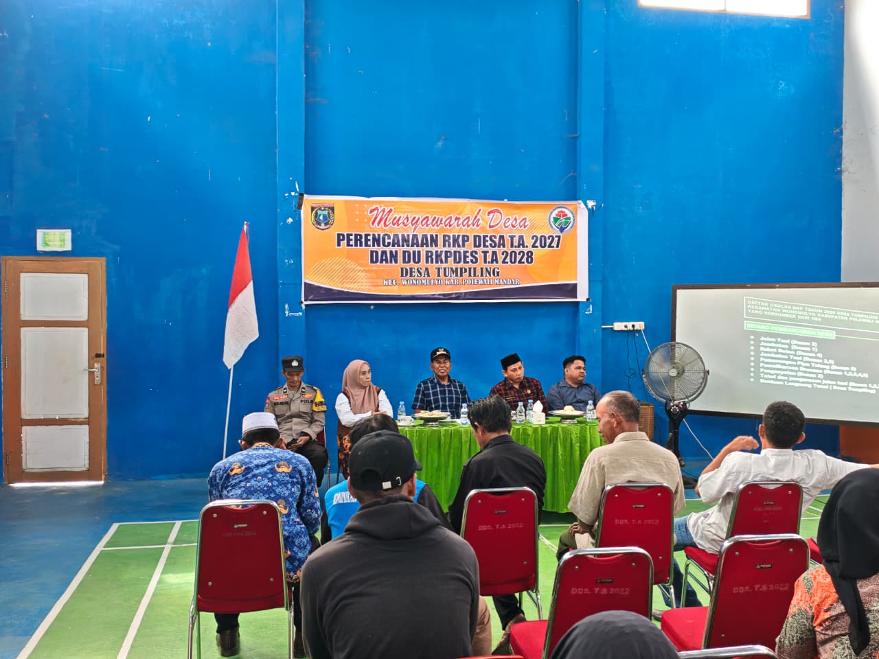 Bhabinkamtibmas Hadiri Musdes Perencanaan RKP Desa 2027 di Desa Tumpiling