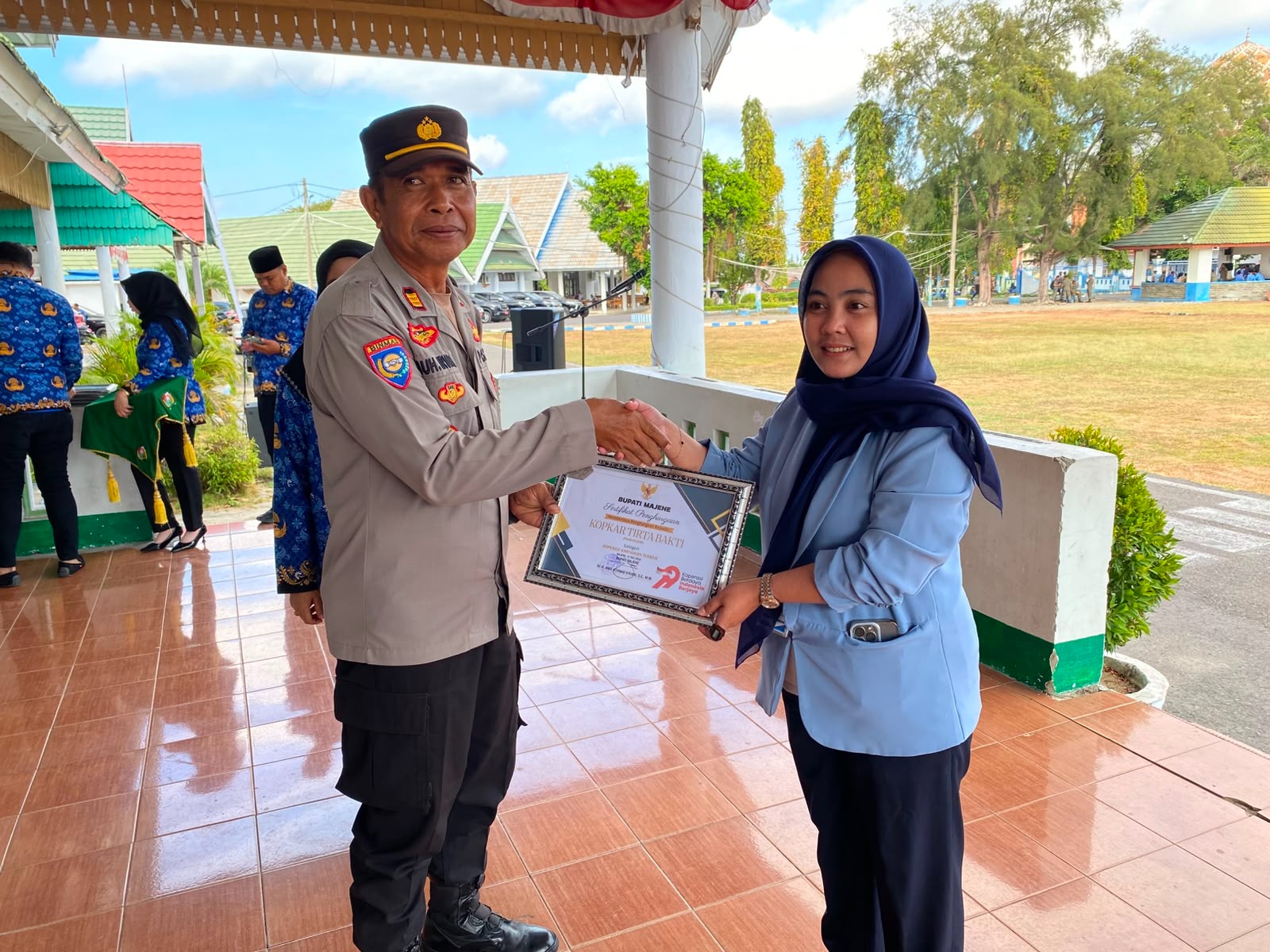 Kasat Binmas Polres Majene Hadiri Upacara Harkopnas, Dukung Penguatan Koperasi sebagai Penggerak Ekonomi