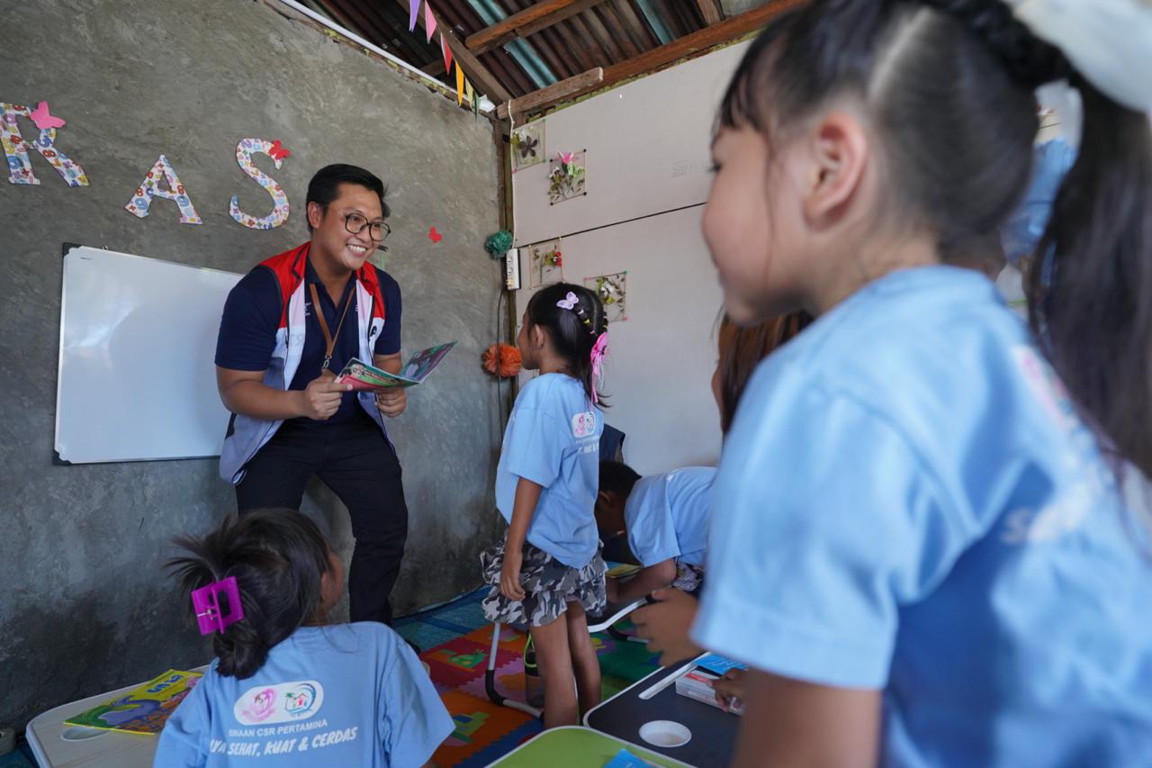Pertamina Patra Niaga Regional Sulawesi, Hari Anak Nasional 2026, Rumah Anak Pesisir, Generasi Penjaga Pesisir, Tanggung Jawab Sosial Pertamina, Pendidikan Anak Pesisir, Pertamina Peduli.