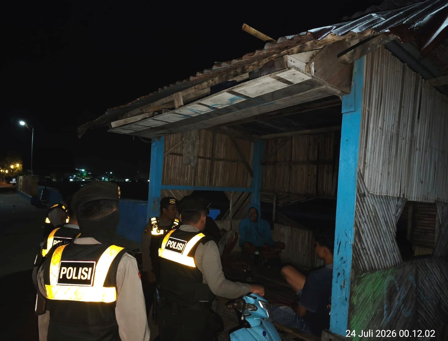 Patroli Malam Sat Samapta Polres Majene, Hadir di Titik Rawan untuk Ciptakan Rasa Aman Warga