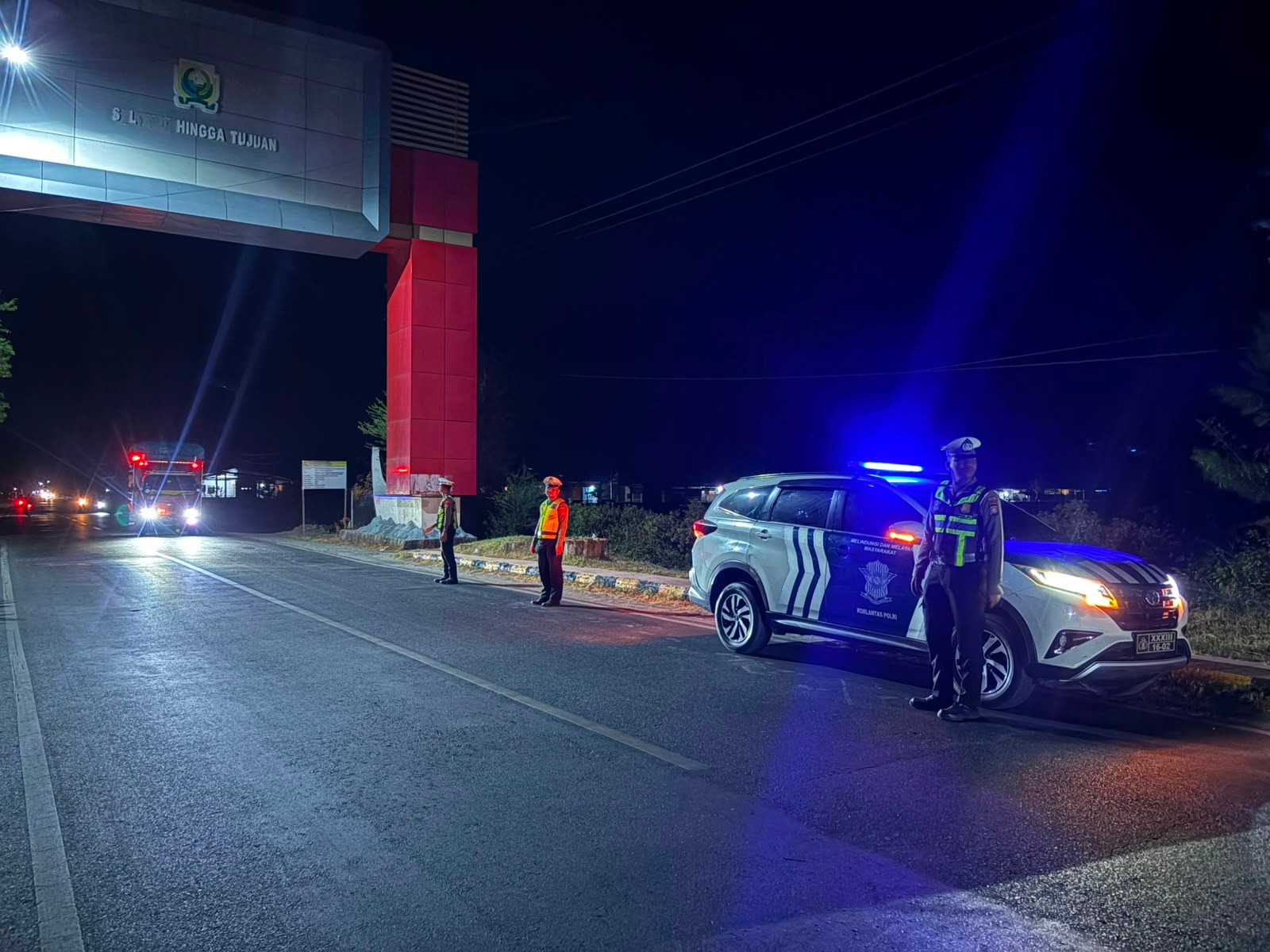 Patroli Blue Light Satlantas Polres Majene Antisipasi Balap Liar dan Kriminalitas Jalanan