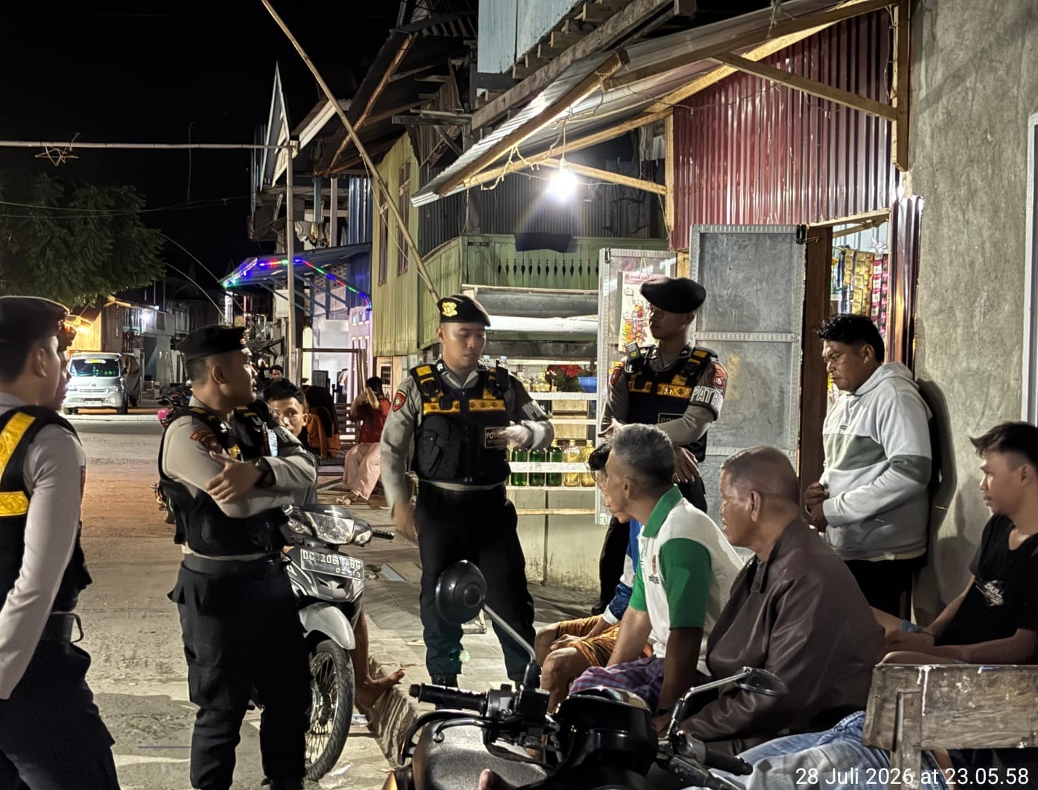 Patroli Malam Sat Samapta Polres Majene Sisir Titik Kerumunan, Cegah Kriminalitas dan Aksi Premanisme