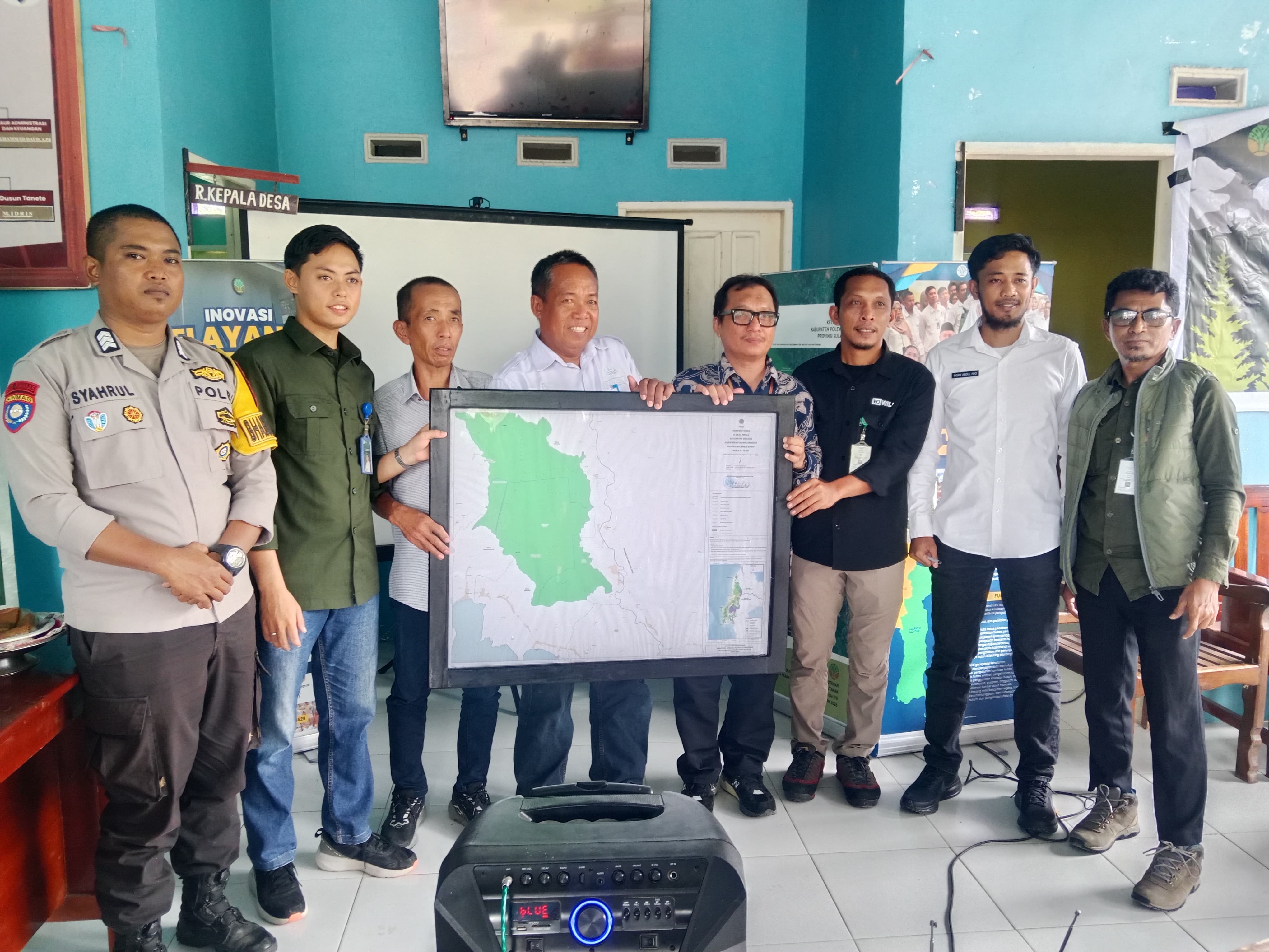 Bhabinkamtibmas Amola Perkuat Sinergi pada Sosialisasi Batas Kawasan Hutan Nasional