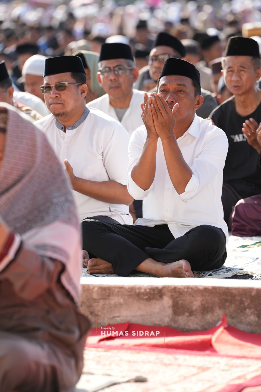 Salat Istisqa Satukan Belasan Ribu Warga Sidrap, Bupati Ajak Ikhtiar dan Bertawakal