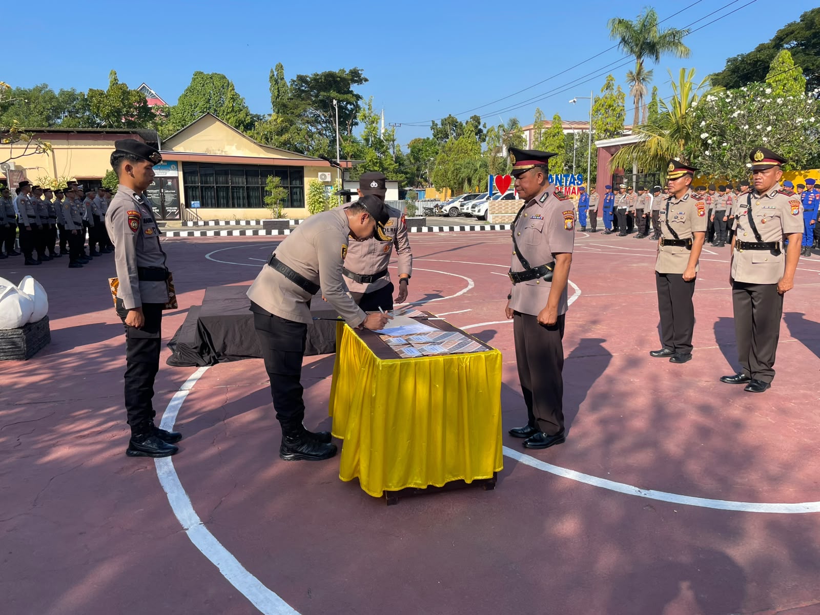 Kapolres Polman Pimpin Sertijab Sejumlah Pejabat, Tekankan Integritas dan Pelayanan Prima