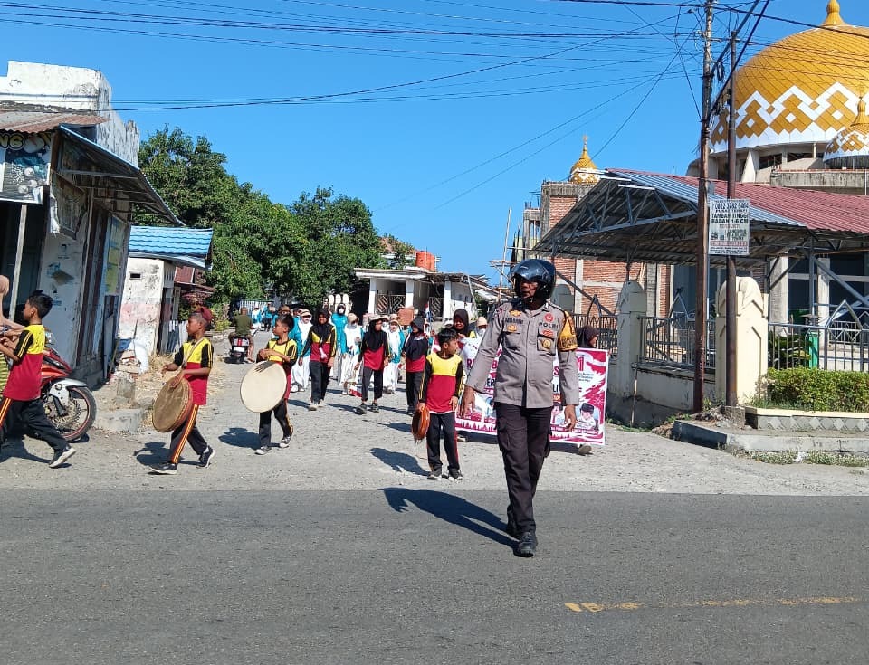 Pawai Pembuka Tandai Dimulainya Lomba Pelajar di Malunda