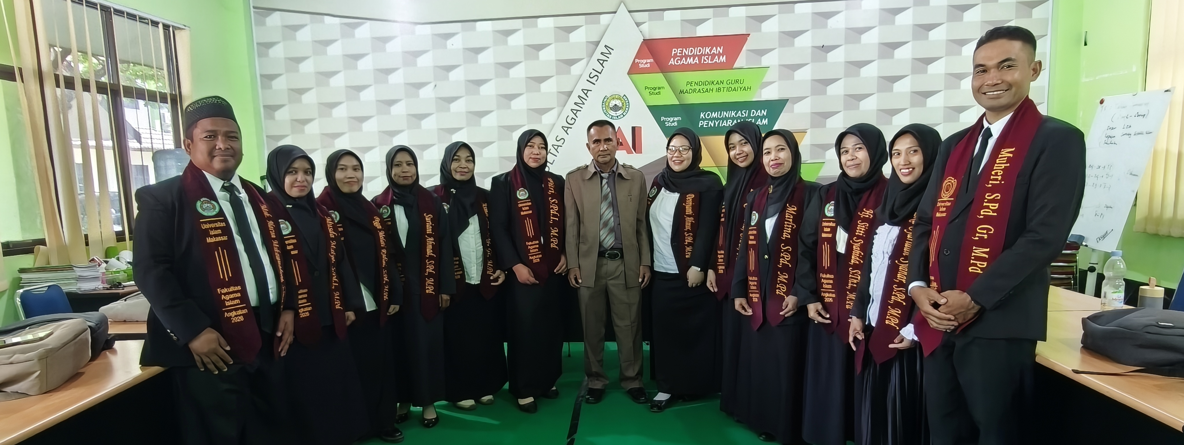 9 Guru MAN Pinrang Raih Gelar Magister Cumlaude, Perkuat SDM Madrasah