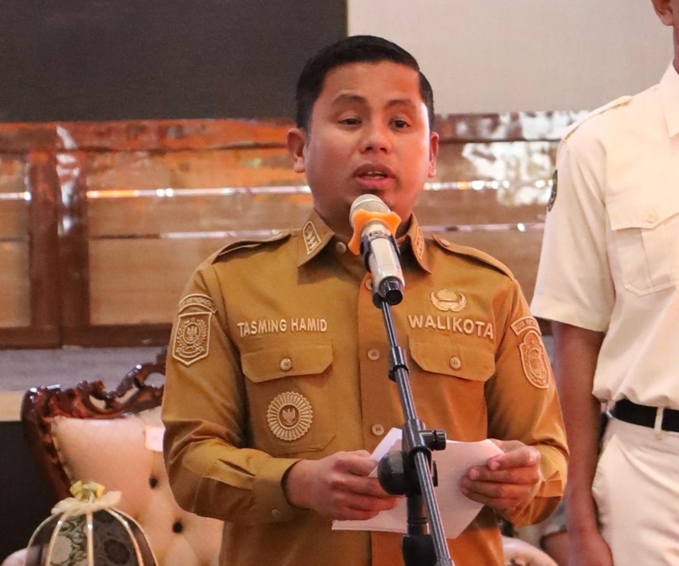 Tasming Hamid Ajak Warga Parepare Waspadai Investasi Bodong dan Pinjol Ilegal