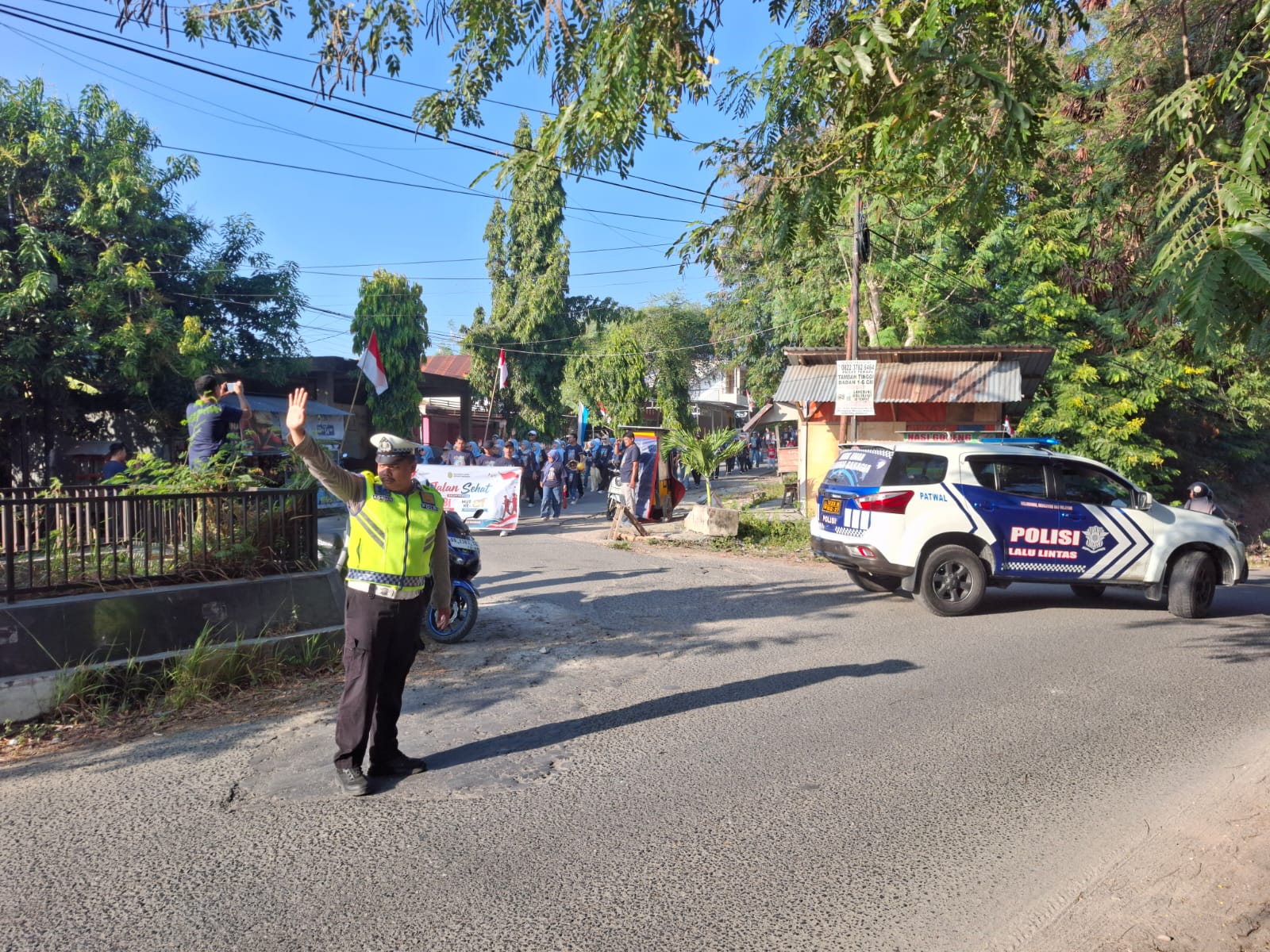 Sat Lantas Polres Majene Kawal Jalan Sehat HUT ke-81 Mahkamah Agung RI, Jamin Kelancaran Acara