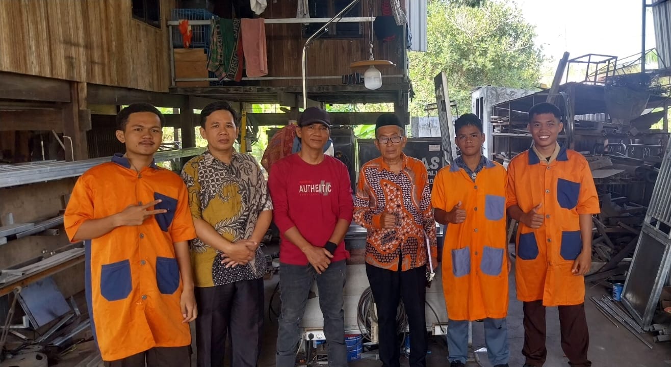 Dari Madrasah ke Bengkel, Murid MAN Pinrang Jalani PKL Las