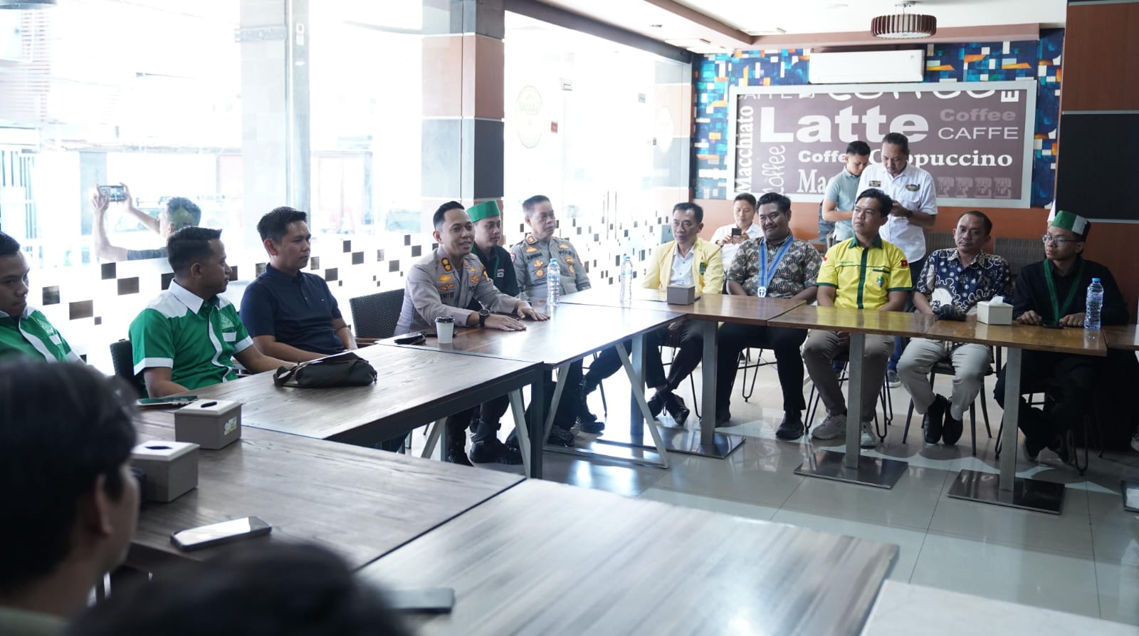 Perkuat Sinergitas, Silahturahmi Polres Parepare Ajak Unsur Organisasi Kemasyarakatan Pemuda (OKP) Serta Kemahasiswaan