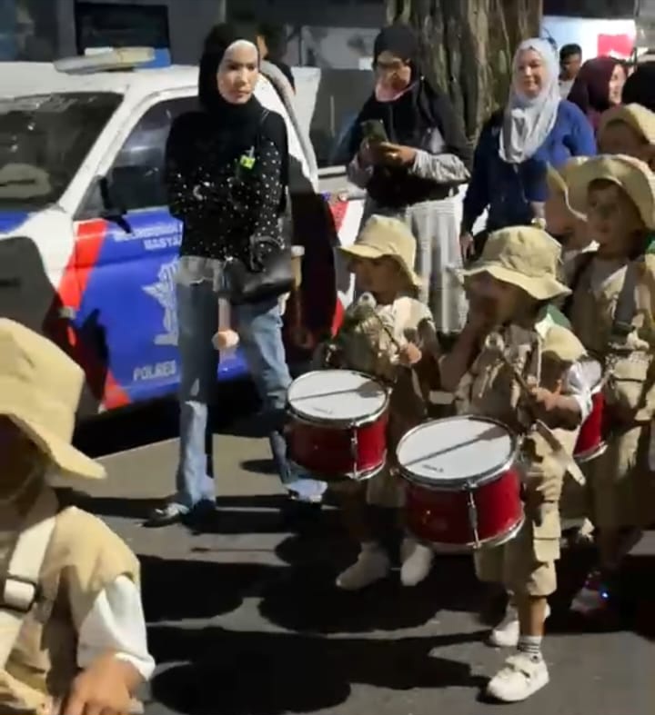 Raffasya Fitrah Ramadhan, Wajah Ceria di Balik Drumband TK Kartika XX-39