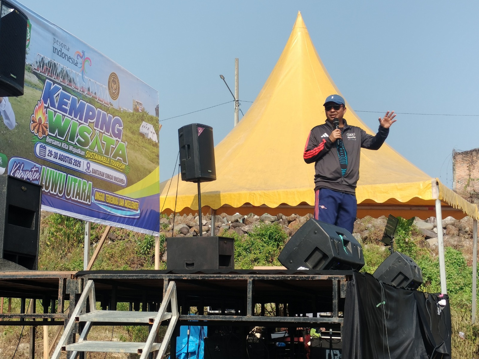 Gelar Kegiatan Pariwisata di Bantaran Sungai Masamba, Bupati Andi Rahim Apresiasi Disporapar
