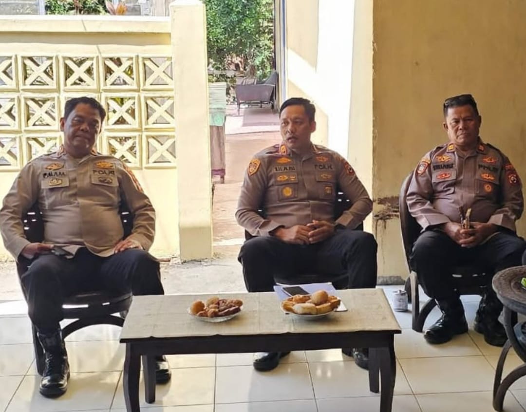 Anev Mingguan Polsek Ujung, Kapolsek Tekankan Peningkatan Kinerja dan Kesiapsiagaan Personel