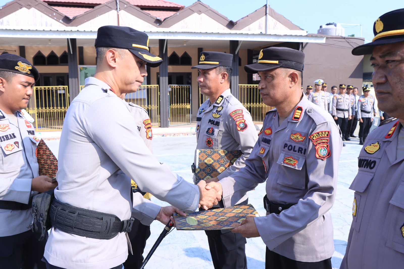 34 Personel Polres Majene Terima Penghargaan atas Kontribusi Dukung Ketahanan Pangan