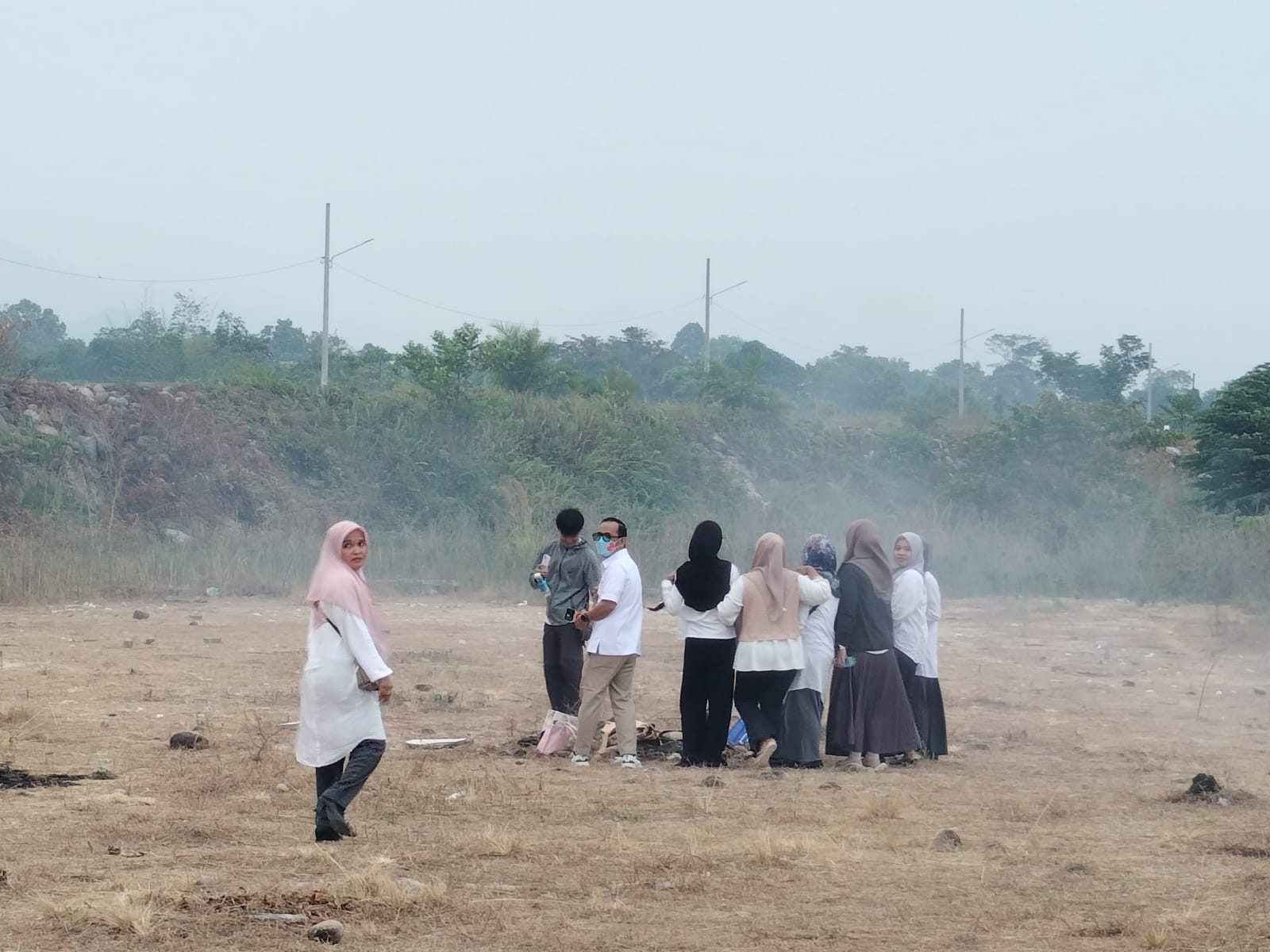 Pasca-Kemping Wisata, Disporapar Luwu Utara Gerak Cepat Bersihkan Bantaran Sungai Masamba