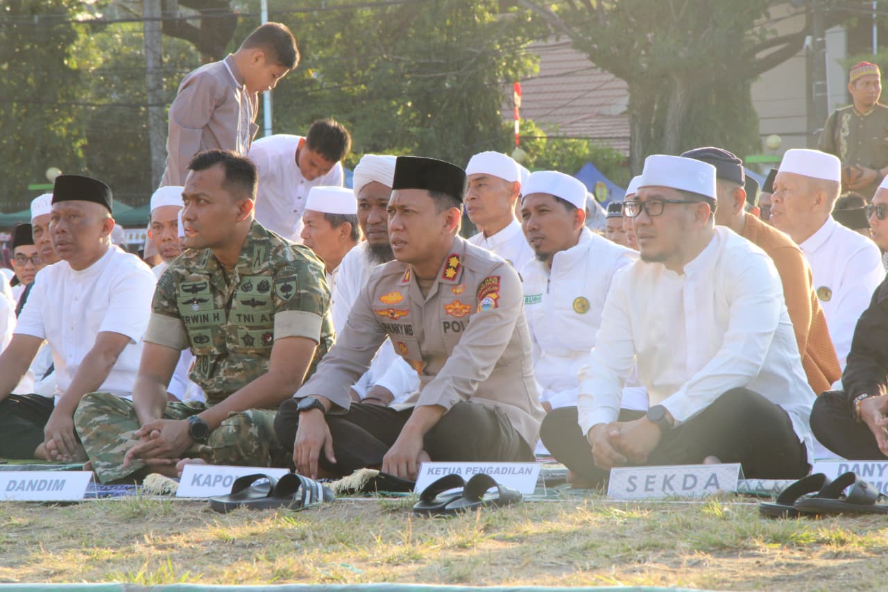 Kapolres Parepare Hadiri Shalat Istisqa, Warga Berdoa di Tengah Kemarau Panjang