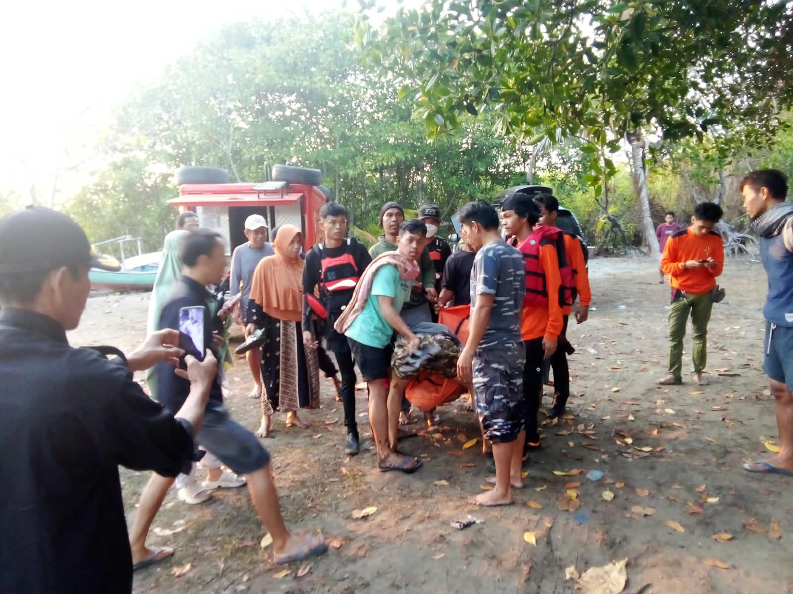 Pencarian Hari Kedua Berakhir, Sat Polair Polman dan SAR Temukan Korban Tenggelam