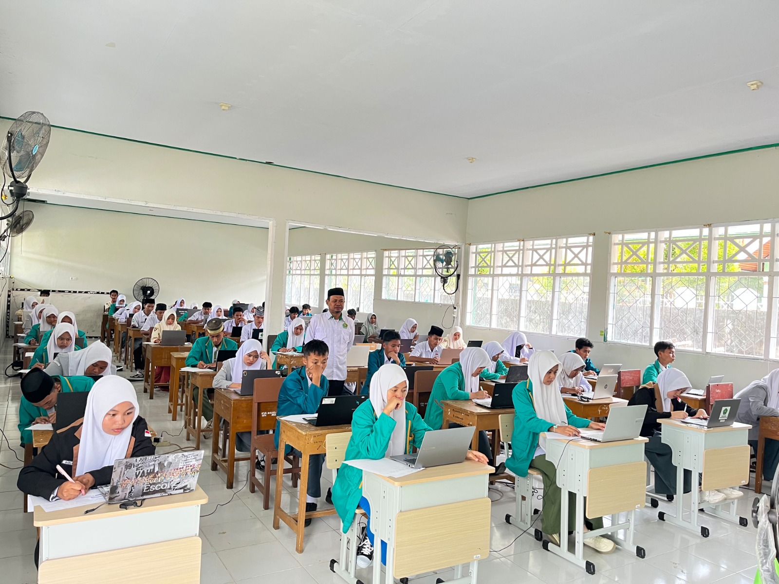 OMI Luwu Utara Resmi Dihelat, 438 Siswa Madrasah dan Sekolah Umum Siap Berkompetisi