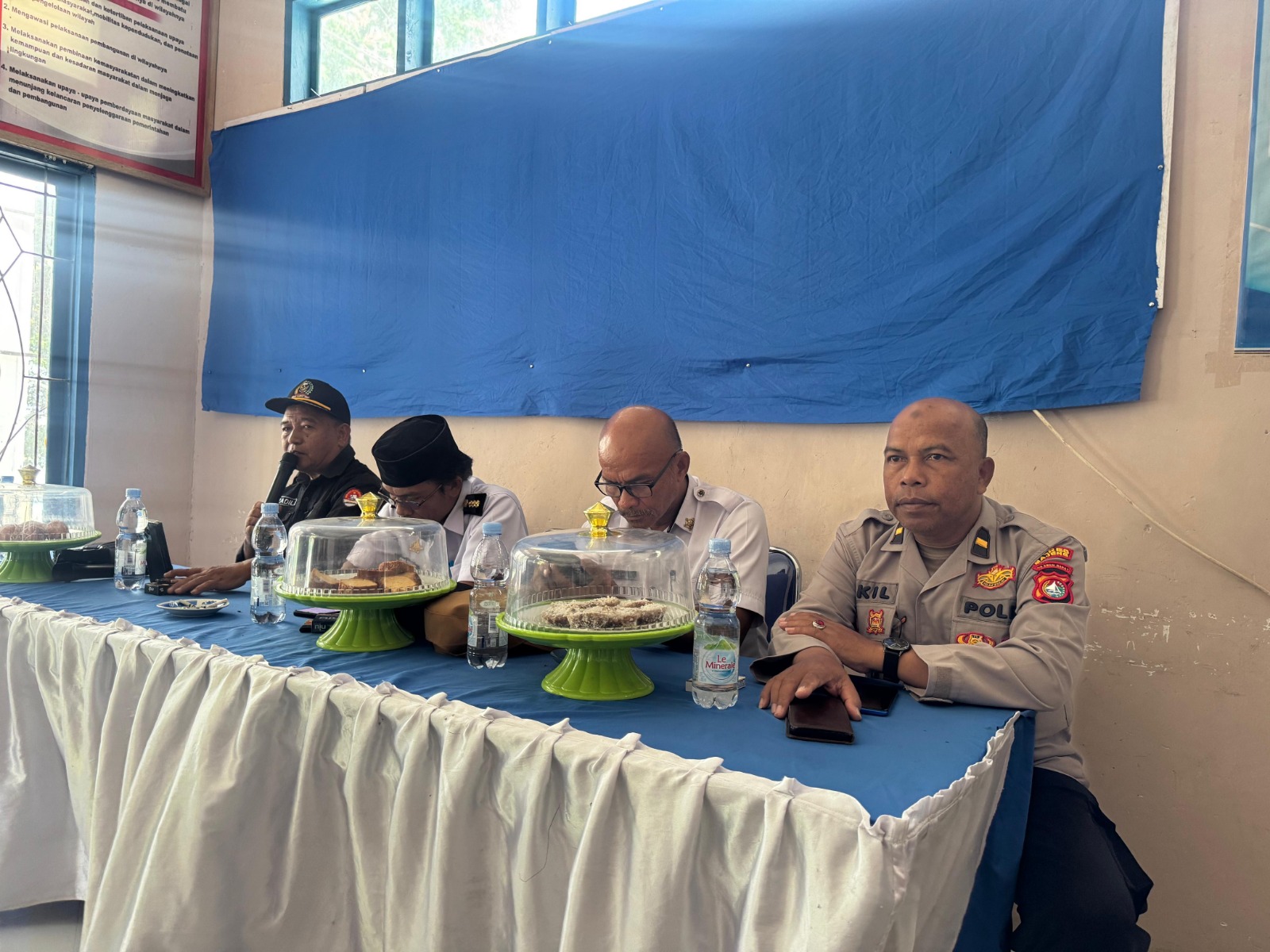 Kapolsubsektor Tubo Sendana Hadiri Musyawarah Tambang Pasir di Onang Utara, Berbuah Kesepakatan