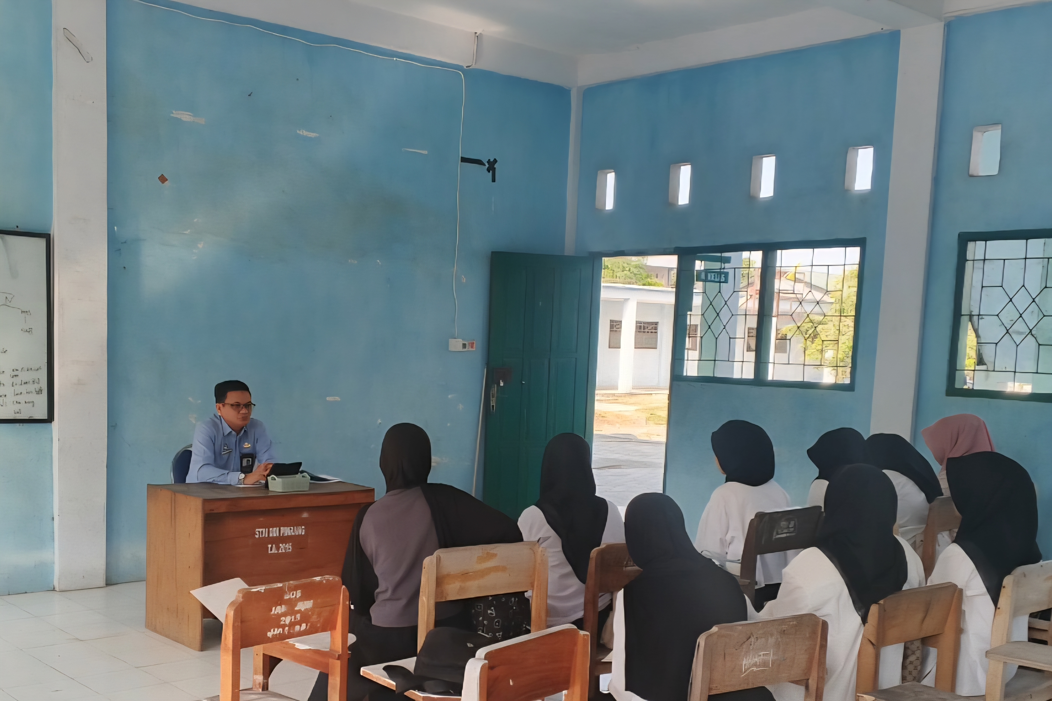 Kembali Mengajar, Kakan Kemenag Pinrang Kembali ke Ruang Akademik