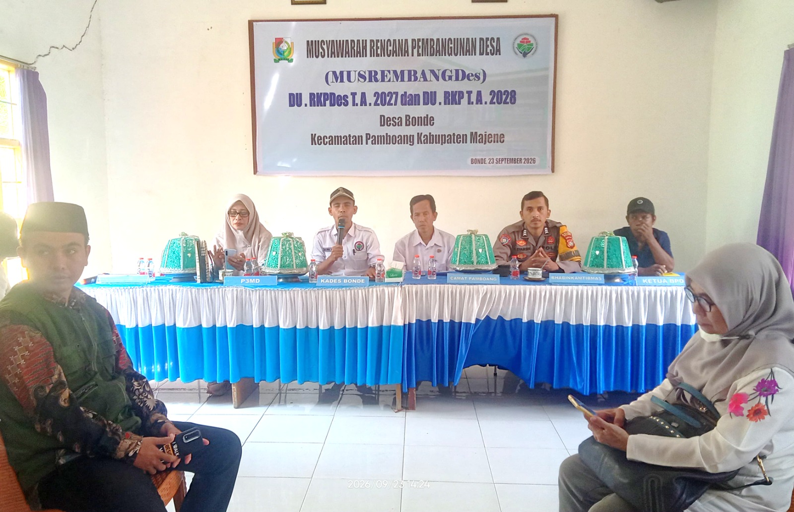 Bhabinkamtibmas Polsek Pamboang Kawal Musrenbangdes Bonde, Pastikan Usulan Pembangunan Tepat Sasaran
