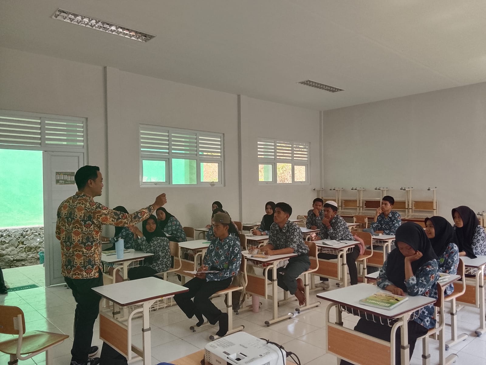PIK R MA Biharul Ulum Bekali Peserta Didik Rencanakan Masa Depan
