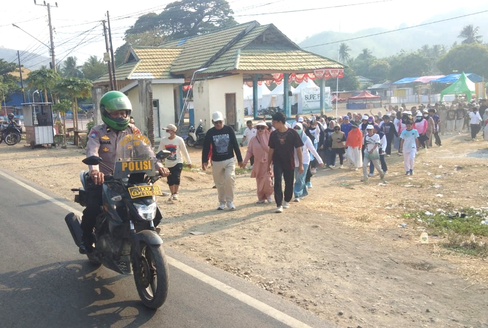 Pastikan Berjalan Kondusif, Polsek Sendana Terjunkan Personel Amankan Jalan Sehat Sure' Fest 2026,