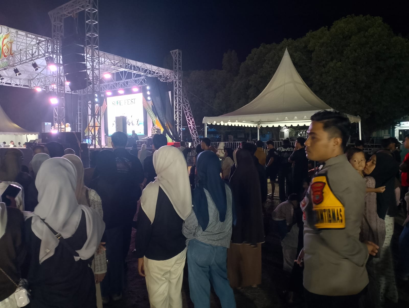Polsek Sendana Amankan Penutupan Sure’ Fest 2026, Acara Berlangsung Kondusif