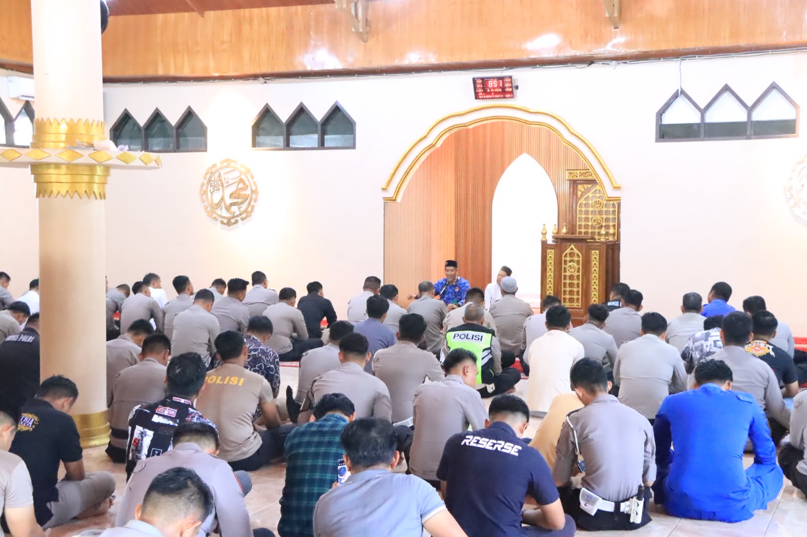 Gelar Binrohtal di Masjid Nurul Ikhlas, Polres Majene Perkuat Karakter dan Integritas Personel