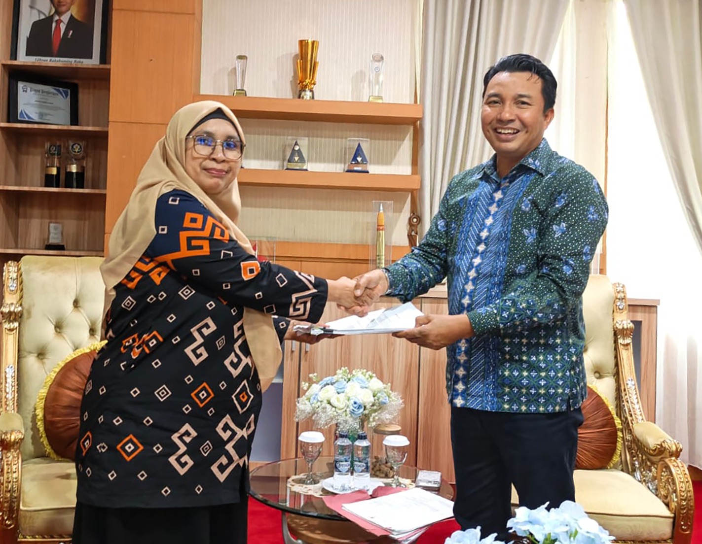 Dorong Birokrasi Profesional, Bupati Serahkan SK Jabatan Fungsional kepada Sejumlah ASN
