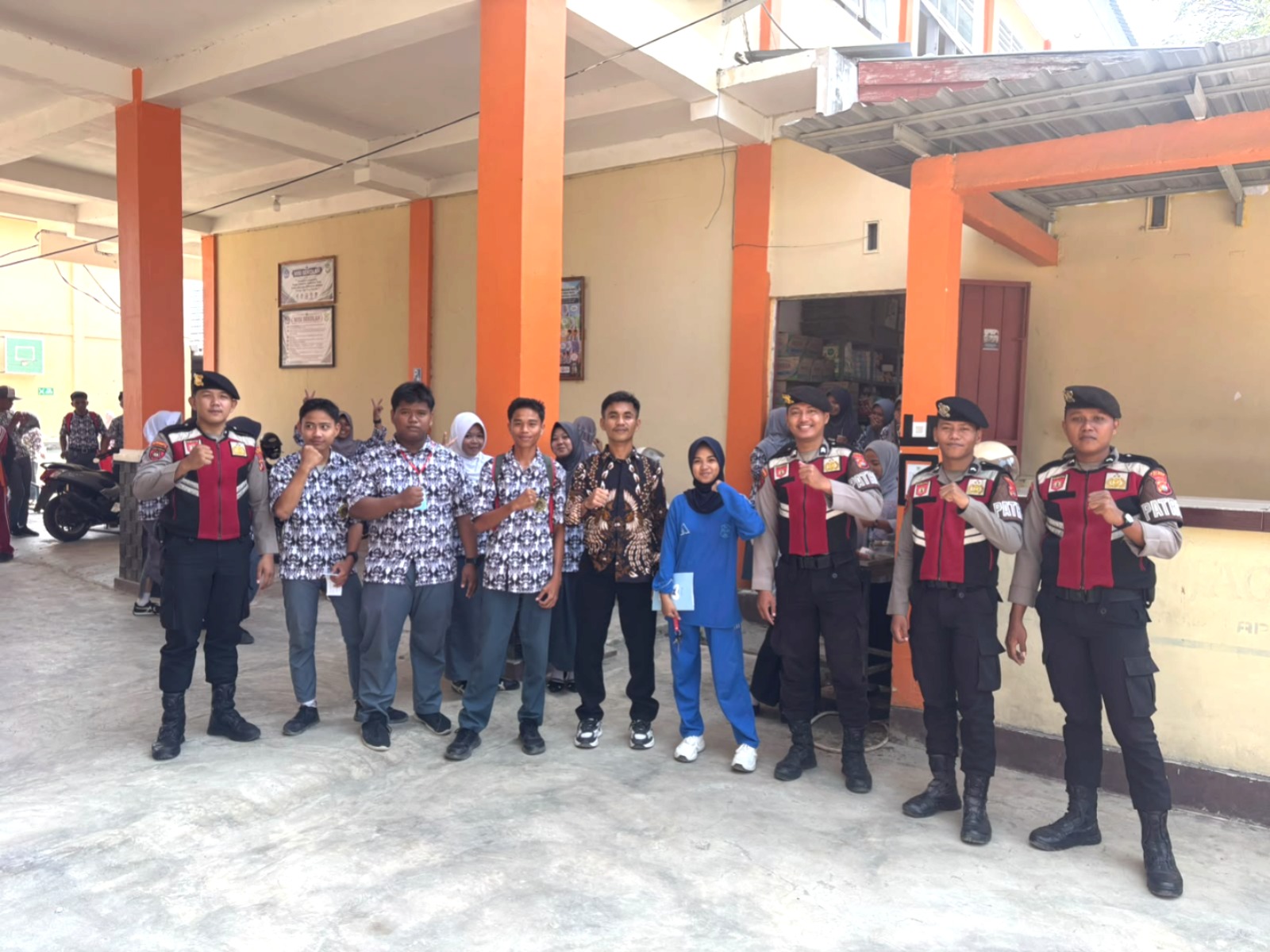 Samapta Polres Majene Intensifkan Patroli Jalan Kaki, Sasar Ruas Jalan Padat Kendaraan dan Sekolah