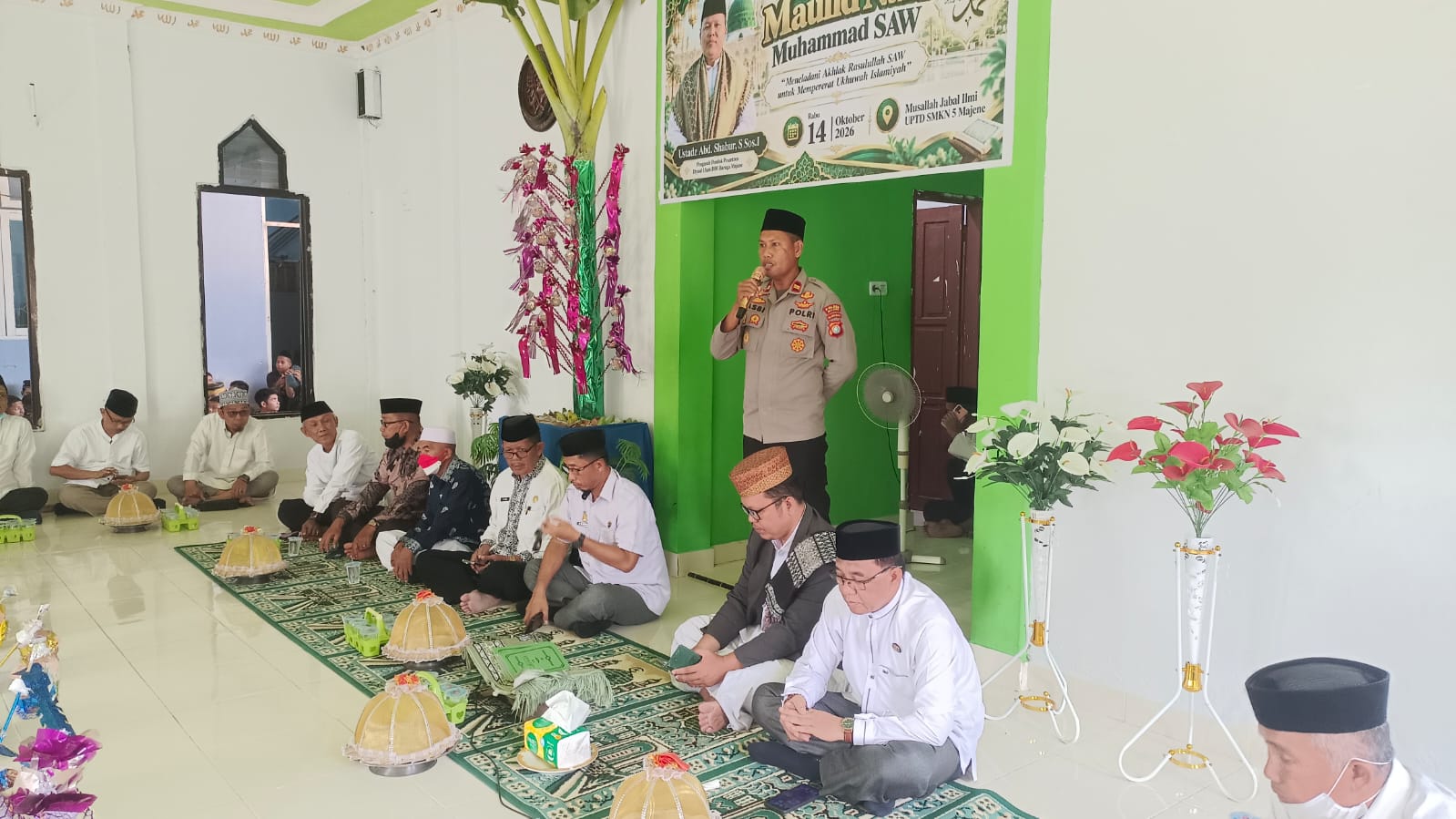 Kapolsek Banggae Hadiri Maulid Nabi, Ajak Warga Teladani Akhlak Rasulullah