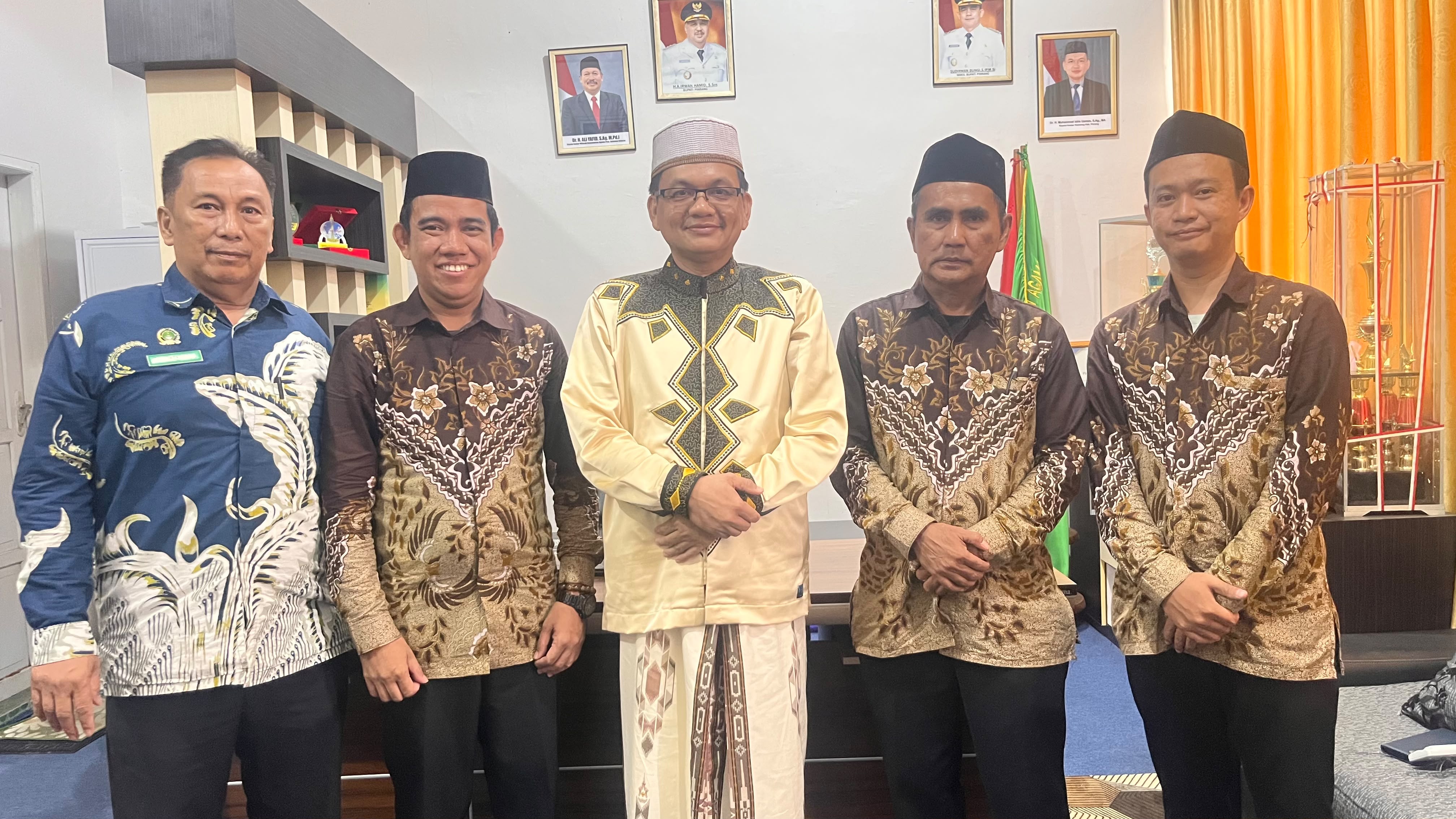Restu Kakan Kemenag Mengiringi Langkah Dua Guru MAN Pinrang