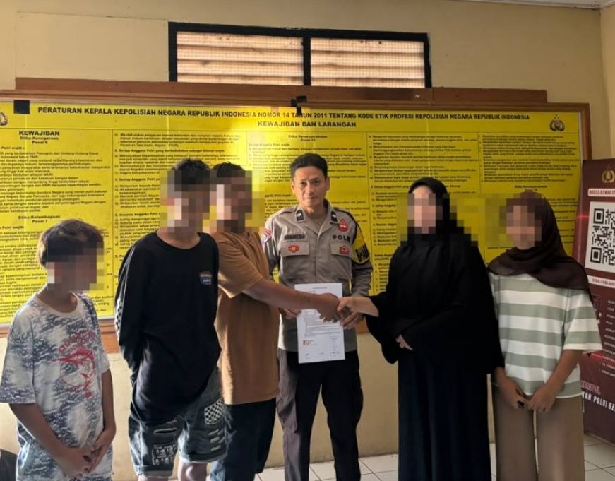 Polsek Banggae Mediasi Kasus Pencurian Kelapa, Pelapor dan Terlapor Sepakat Berdamai