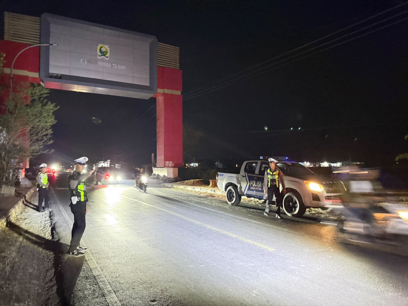 Patroli Blue Light Satlantas Polres Majene Sisir Jalur Trans Sulawesi, Cegah Pelanggaran Lalu Lintas Malam Hari