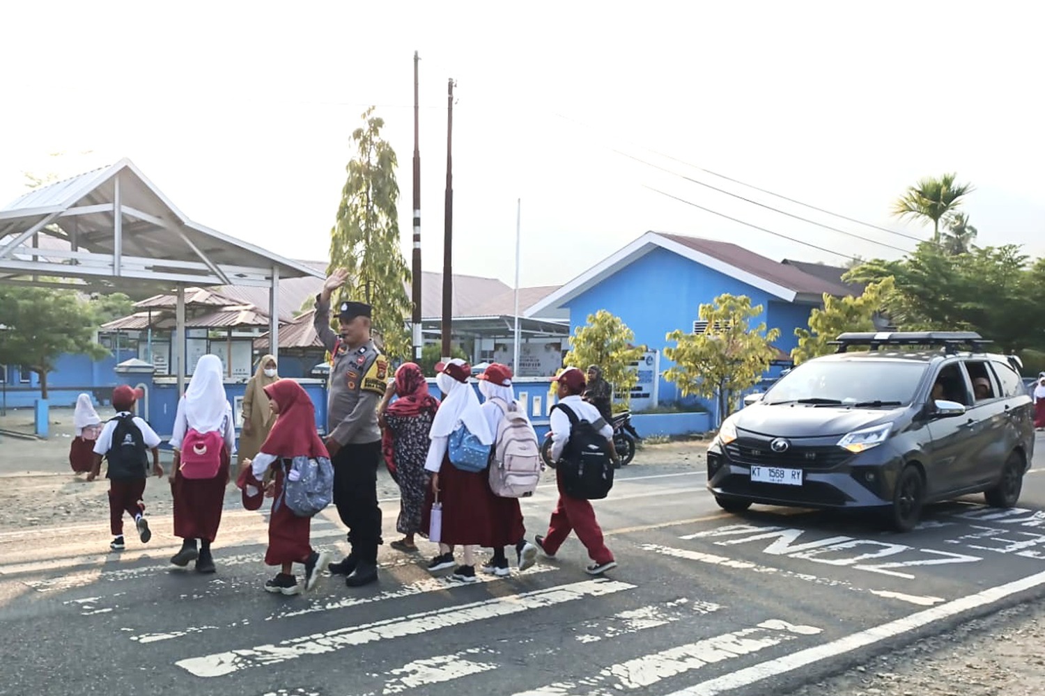 Wujud Polisi Bersama Masyarakat, Polsek Malunda Gelar Commander Wish Pagi