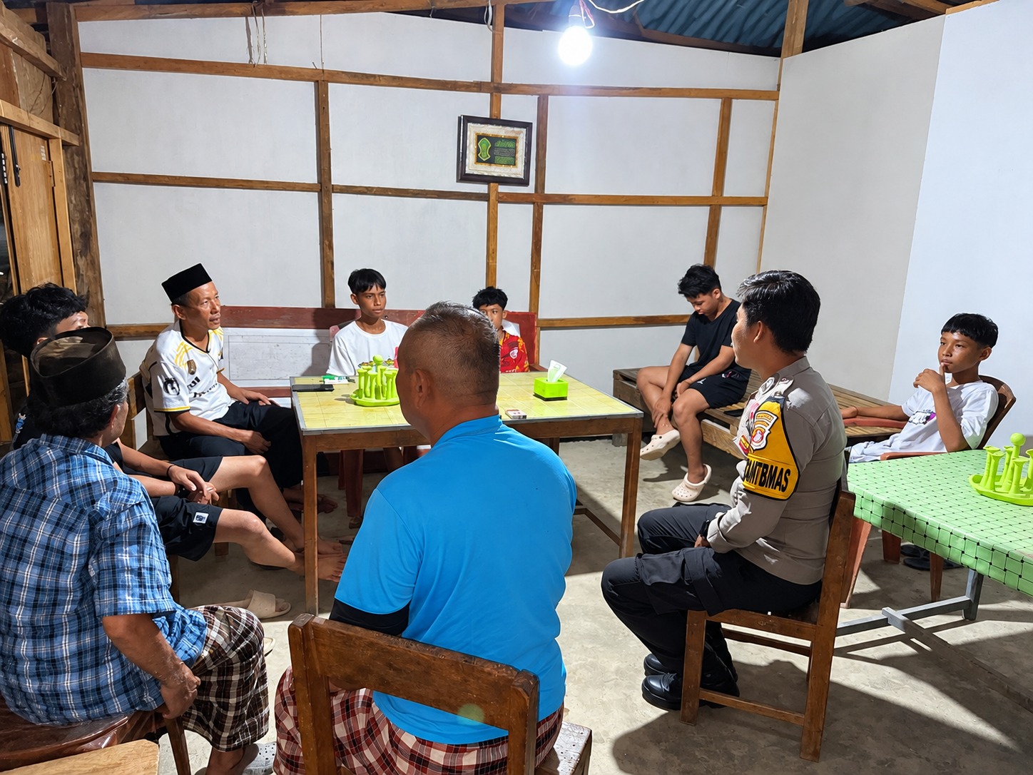 Polisi Hadir di Tengah Warga, Bhabinkamtibmas Polsubsektor Tubo Sendana Serap Aspirasi Soal Kamtibmas