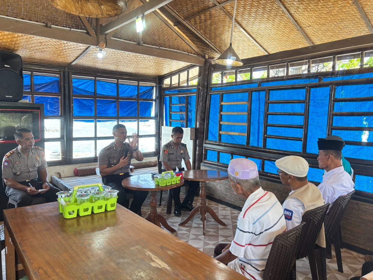 Kapolres Majene Duduk Bersama Warga Tanjung Batu, Serap Aspirasi dan Keluhan Warga