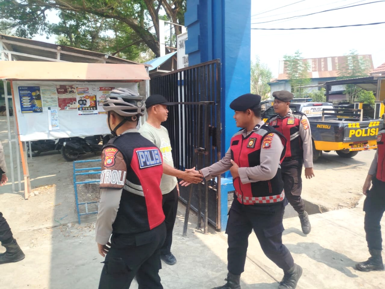 Patroli Kamtibmas Polres Majene Sasar Jalan dan Sekolah, Wujudkan Lingkungan Aman dan Kondusif