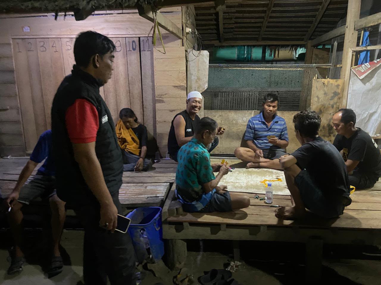 Patroli Malam Polsek Pamboang Sasar Wilayah Rawan, Warga Diimbau Waspadai Curanmor