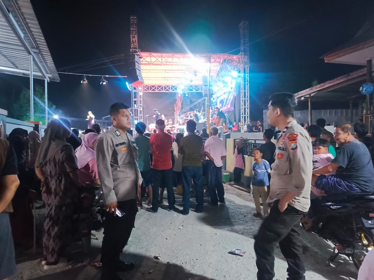 Cegah Gangguan Sejak Dini, Patroli Polsek Pamboang Siaga Jaga Kegiatan Masyarakat