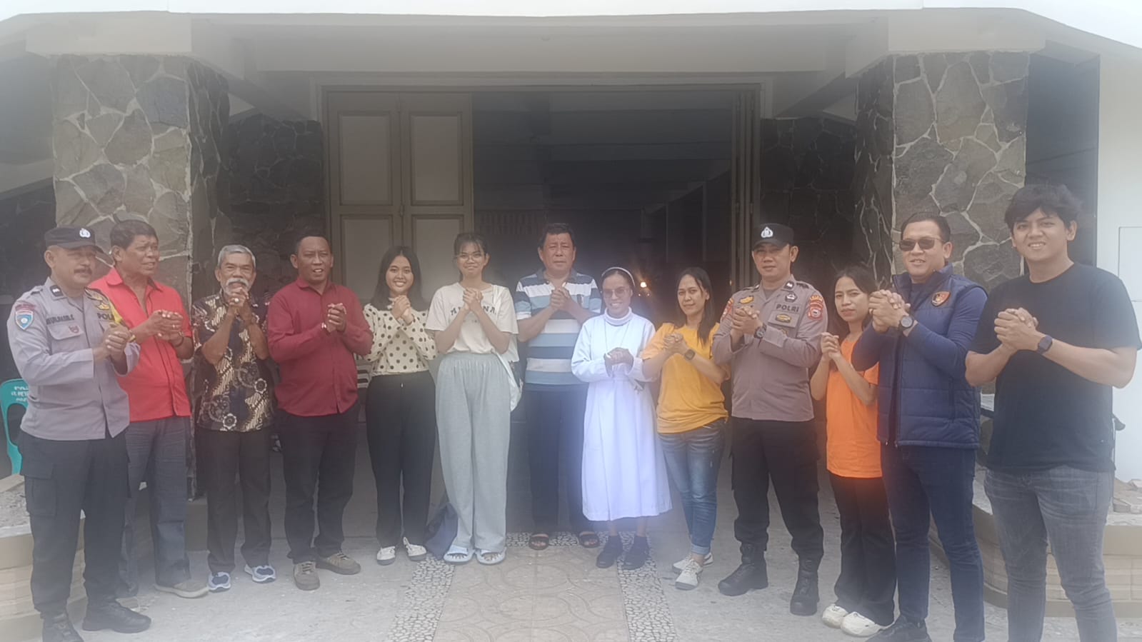 Minggu Kasih Polres Parepare, Polisi Hadir di Tengah Jemaat Gereja