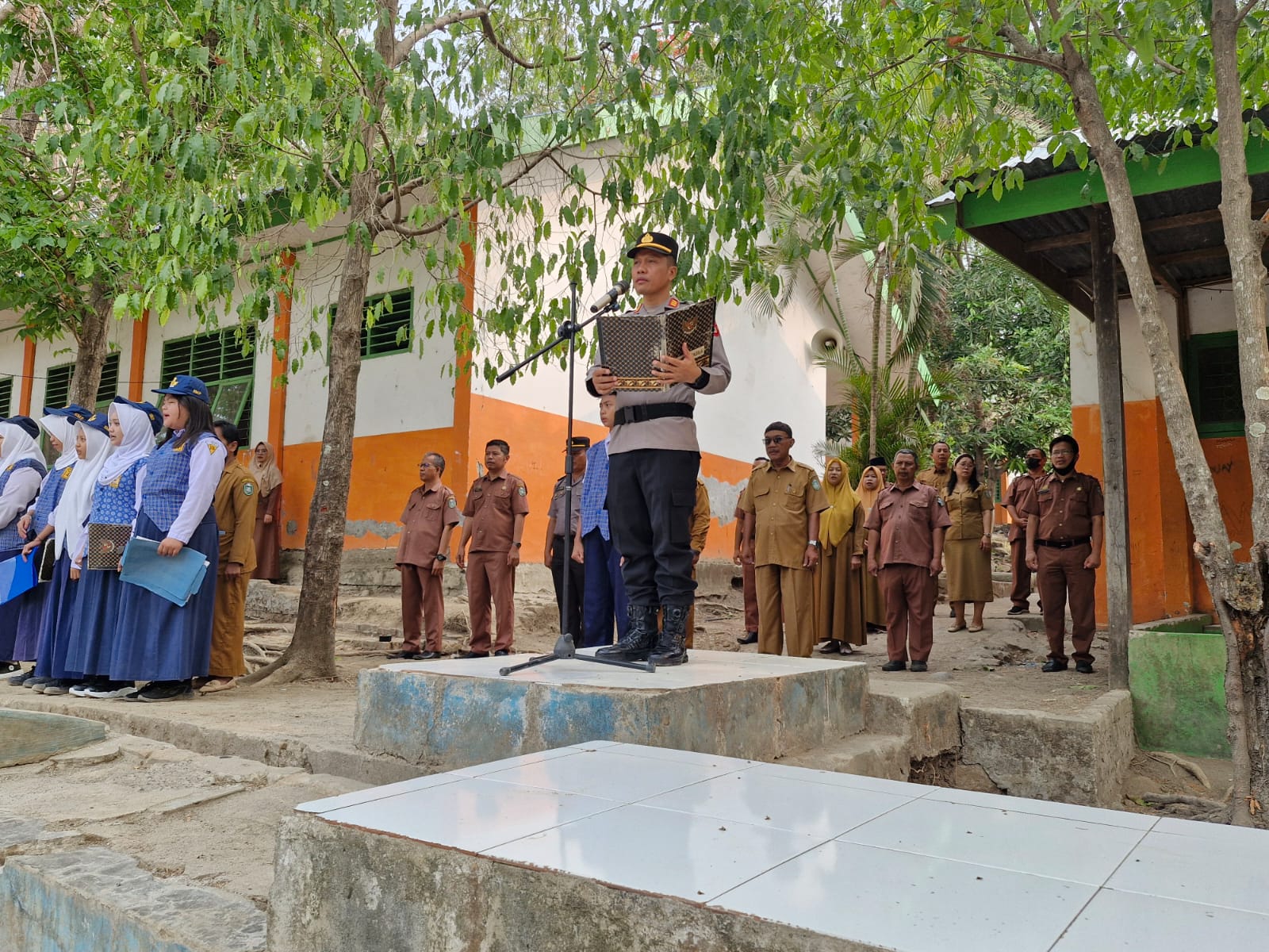 Polisi Peduli Pendidikan, Kapolsek Ujung Ingatkan Pelajar SMPN 4 Hindari Praktek Bullying
