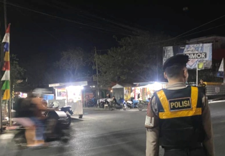 Patroli Malam, Samapta Polres Majene Hadir Jaga Kamtibmas di Tengah Aktivitas Warga