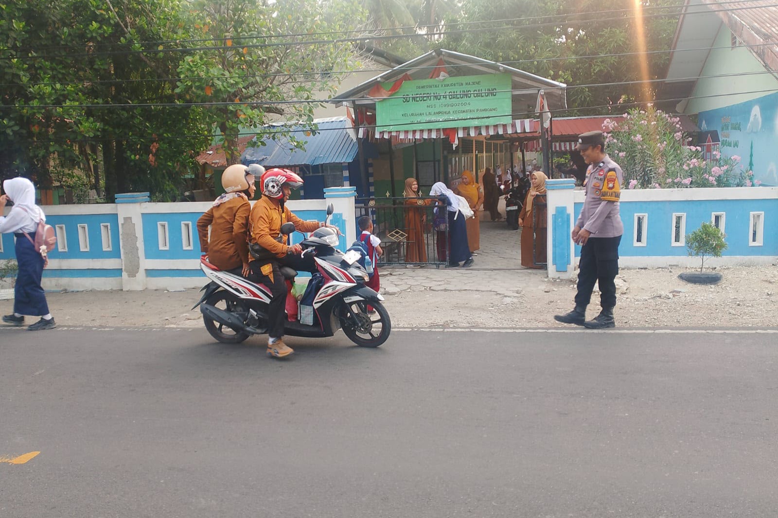 Commander Wish Pagi, Polsek Pamboang Hadirkan Pelayanan Humanis untuk Pengguna Jalan