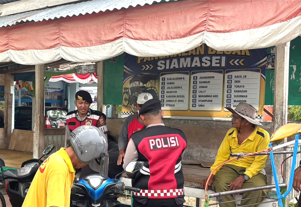 Patroli Dialogis Samapta Polres Majene Sasar Pangkalan Becak dan Kampus, Perkuat Kamtibmas di Wilayah Perkotaan
